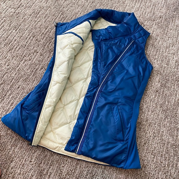 Lulu Lemon Reversible Vest - Picture 3 of 7